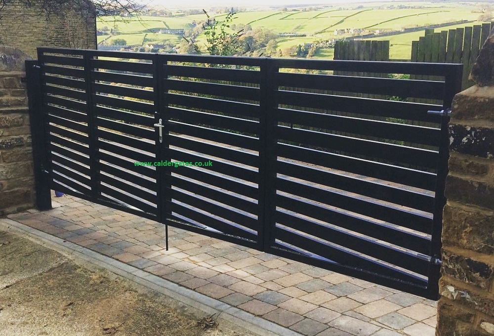 Metal panel gates